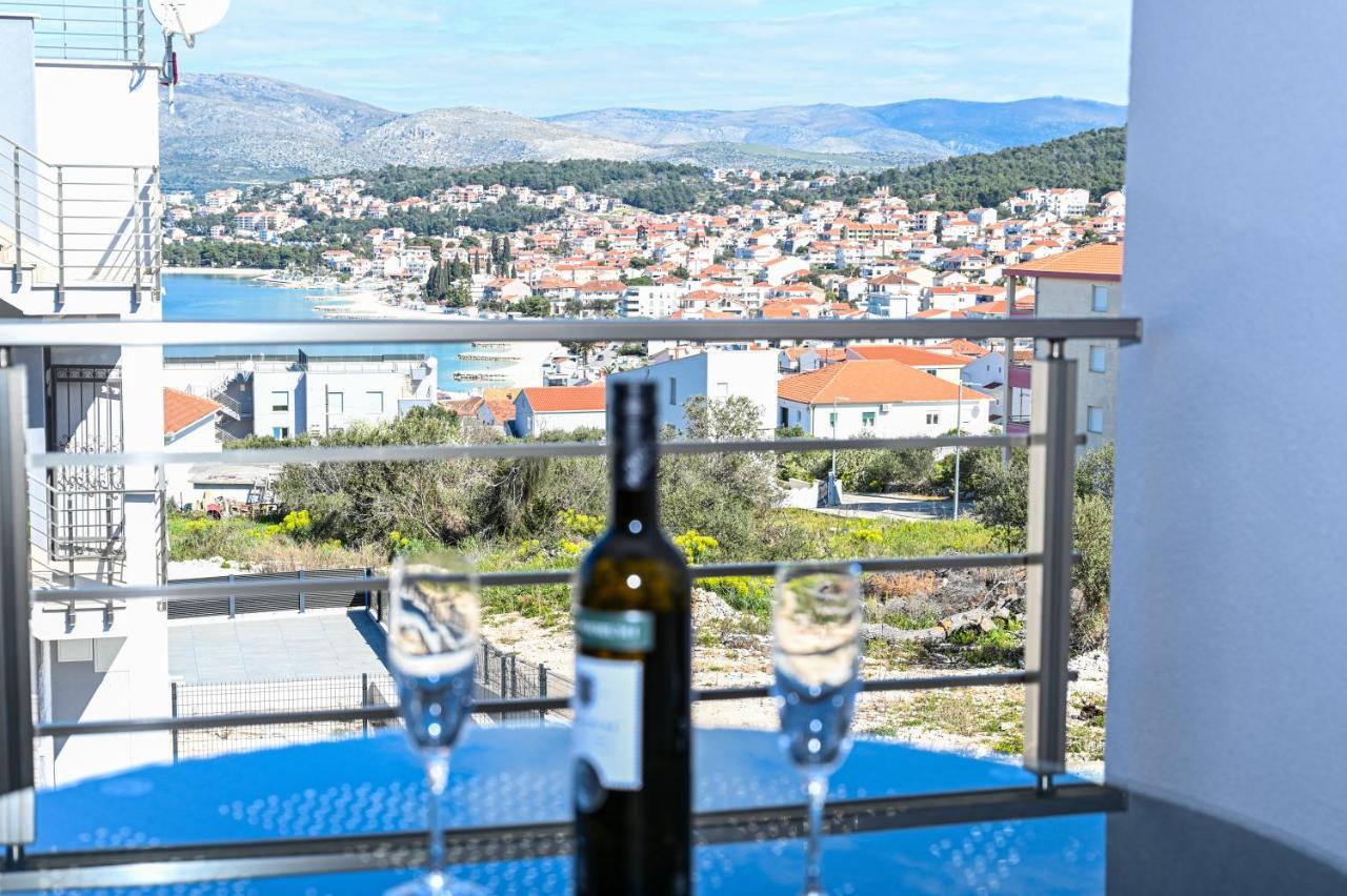 Luxury Apartment With Swimming Pool Ana トロギール エクステリア 写真