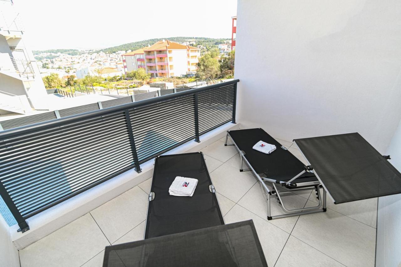 Luxury Apartment With Swimming Pool Ana トロギール エクステリア 写真