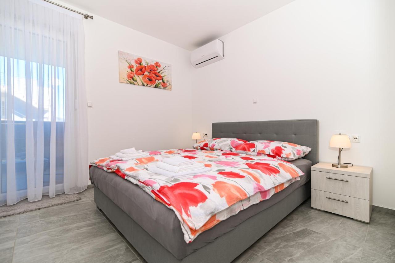 Luxury Apartment With Swimming Pool Ana トロギール エクステリア 写真