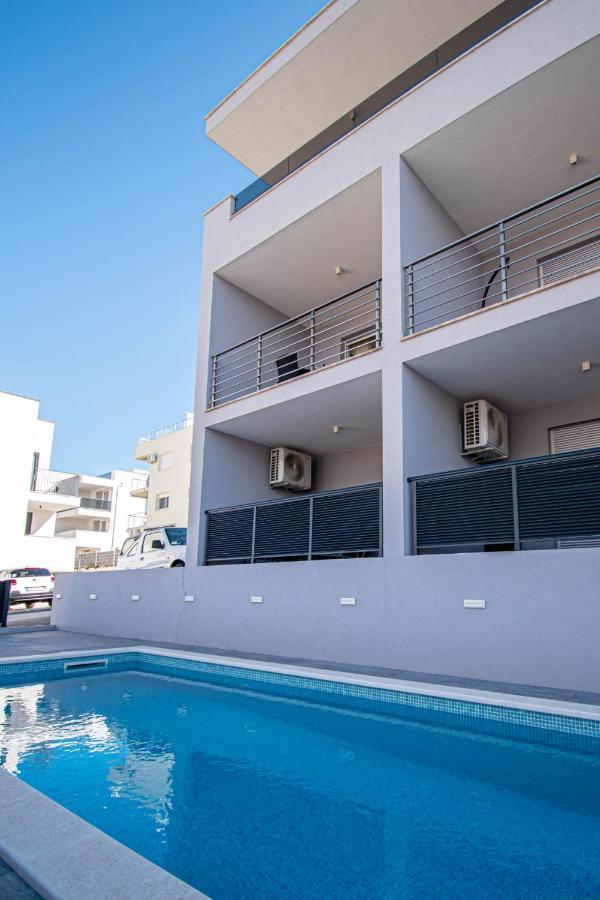 Luxury Apartment With Swimming Pool Ana トロギール エクステリア 写真