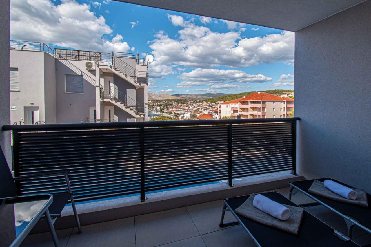 Luxury Apartment With Swimming Pool Ana トロギール エクステリア 写真
