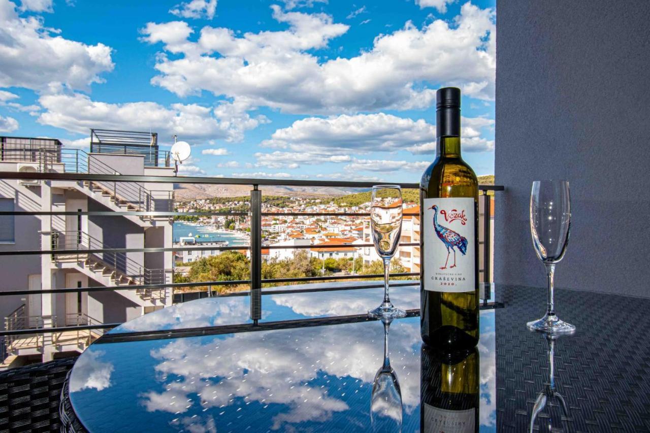 Luxury Apartment With Swimming Pool Ana トロギール エクステリア 写真